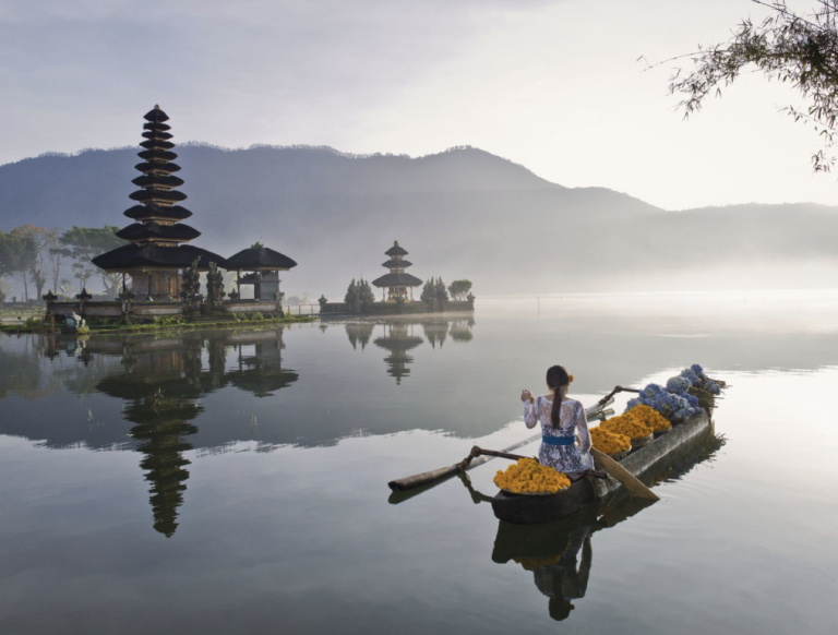 Bali Top Holidays Berikan Tour Fantastis untuk Mahasiswa Kampus Sulbarmanarang
